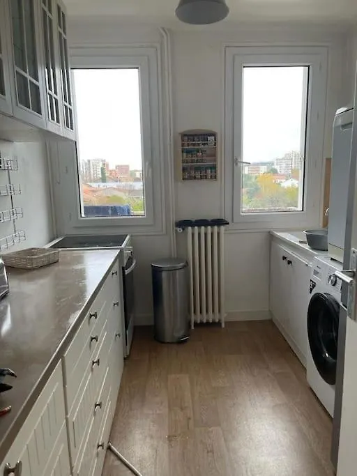 Soleil Appartement Panoramique Toulouse 0*,